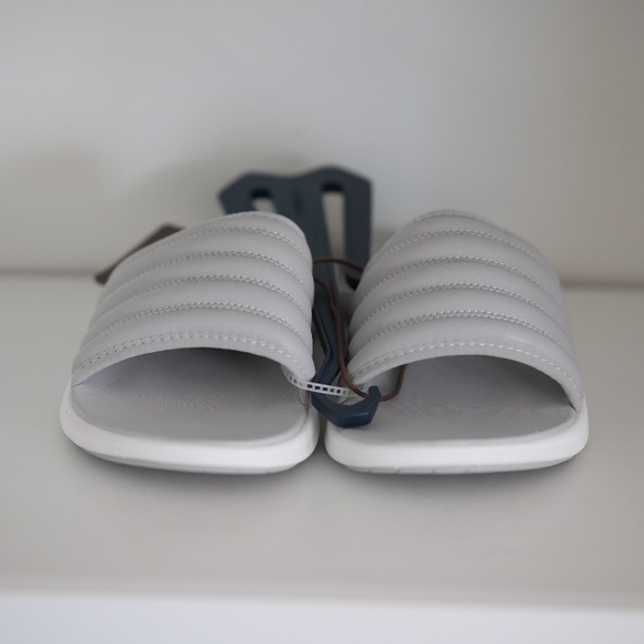 BRAND NEW MENS OLUKAI KOMO SLIDE SANDALS GRAY SILVER SIZE US 8 EU 41